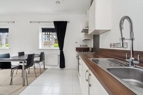 2 bedroom apartment to rent, Timmis Court, Beaconsfield, HP9