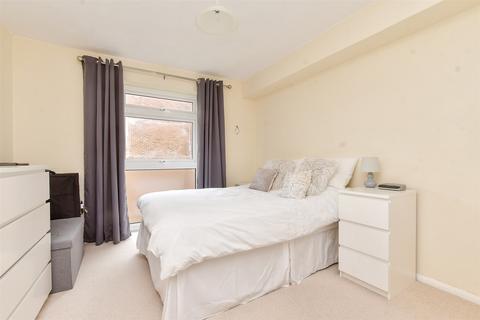 1 bedroom flat for sale, Worcester Road, Sutton, Surrey