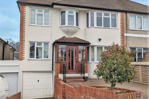60 Pinnacle Hill, Bexleyheath, DA7 6AG