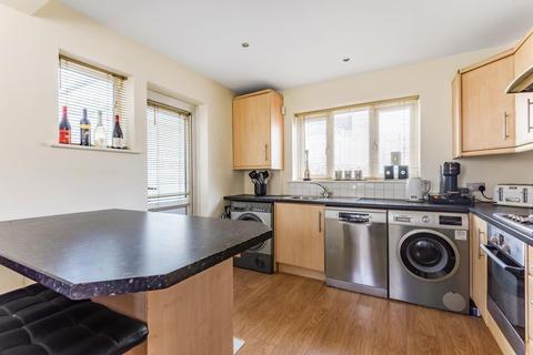 1 Tiepigs Lane, Bromley, BR2 7HJ