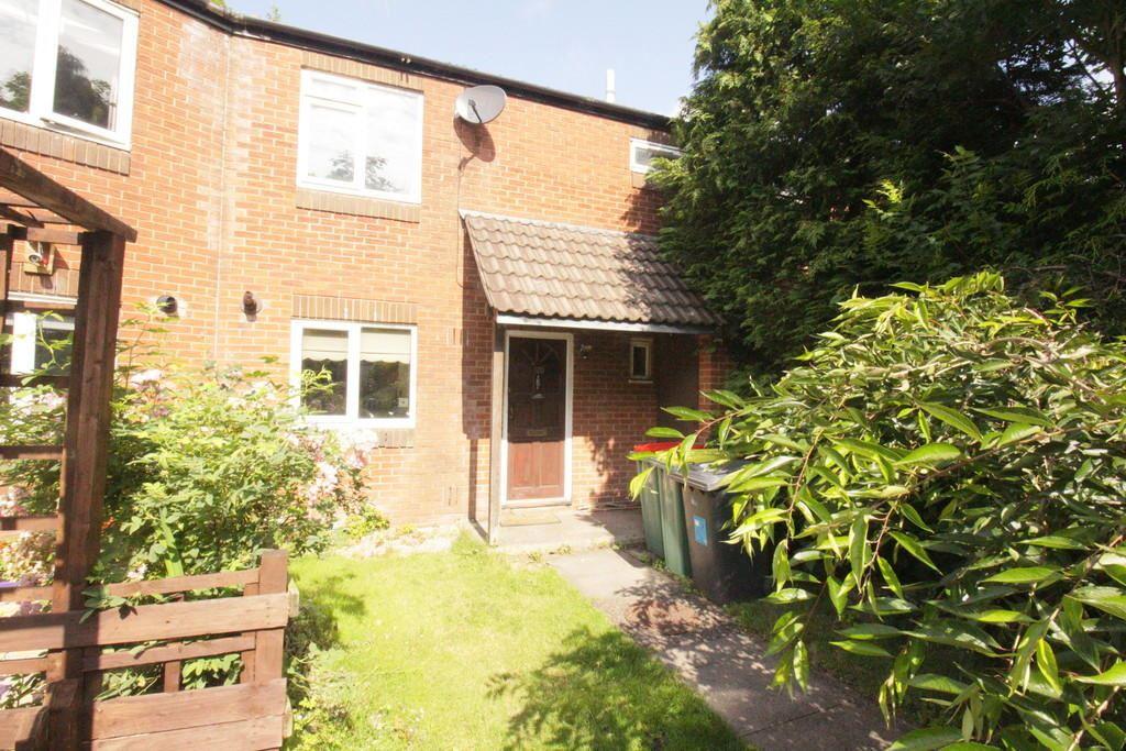 Tag Croft, Ingol, Preston... 3 bed terraced house £85,000