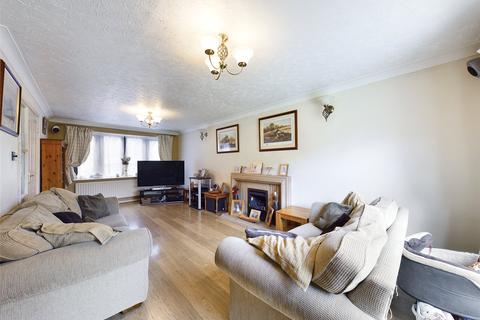 4 Combrook Close, Abbeymead, Gloucester, GL4 5UN