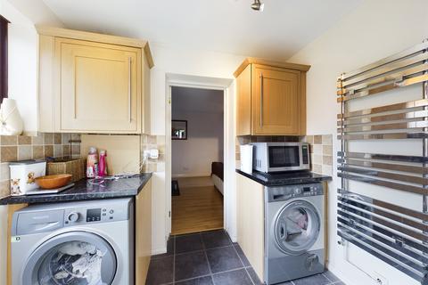 4 Combrook Close, Abbeymead, Gloucester, GL4 5UN
