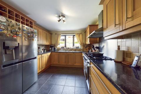 4 Combrook Close, Abbeymead, Gloucester, GL4 5UN