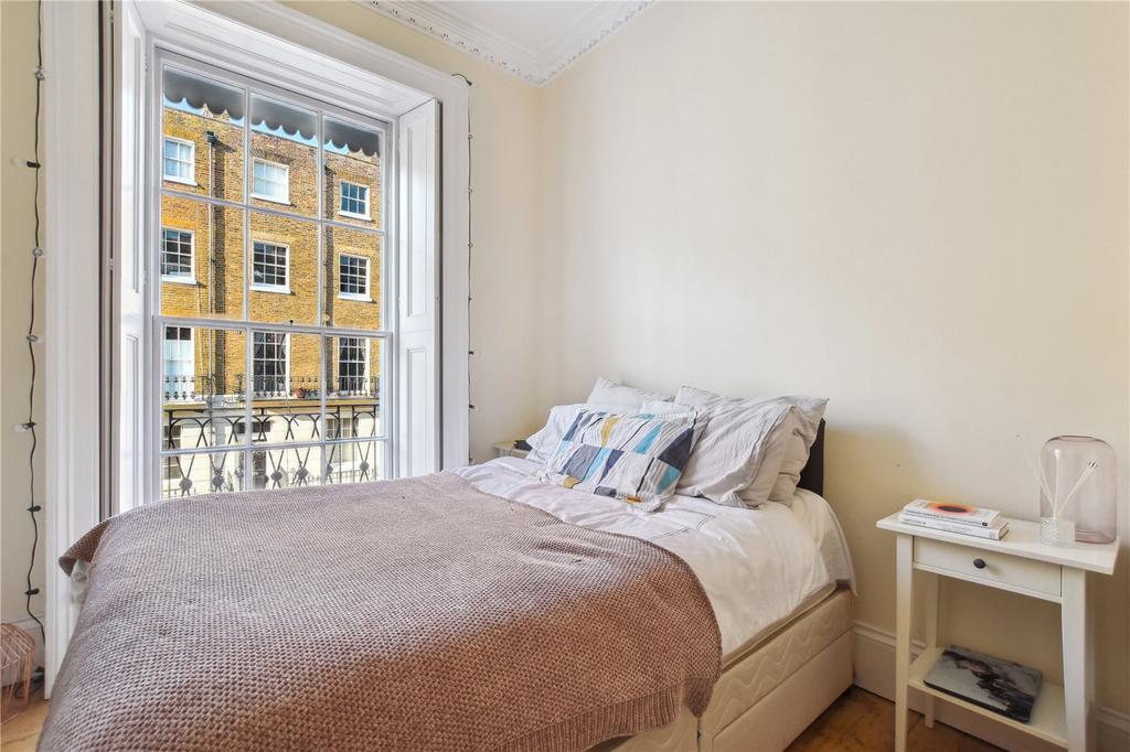 Apartment in London - More