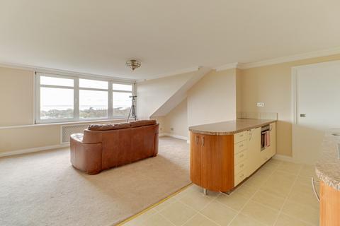 3 bedroom penthouse for sale, Clarence Parade, Southsea