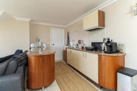 3 bedroom penthouse for sale, Clarence Parade, Southsea