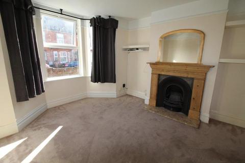 3 bedroom terraced house to rent, Broom Hill Road, Ipswich, IP1