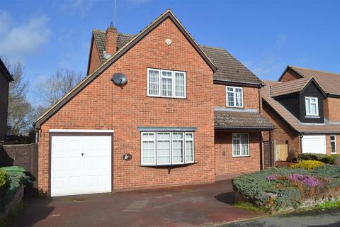 18 Carson Road, Billericay, CM11 1SA