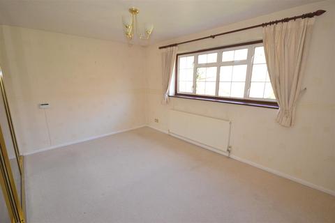 18 Carson Road, Billericay, CM11 1SA