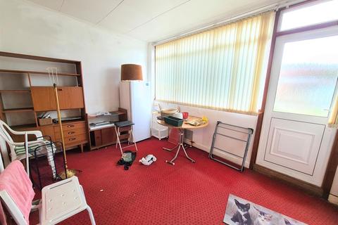 8 River Gardens, Carshalton, SM5 2NH