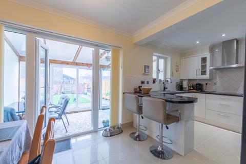 12 Maisemore, Yate, Bristol, BS37 8UR
