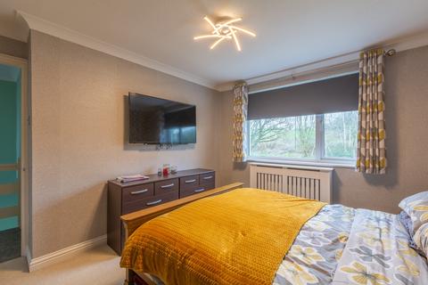 12 Maisemore, Yate, Bristol, BS37 8UR