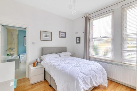 Flat 3, 9 Sylvan Hill, London, SE19 2QB