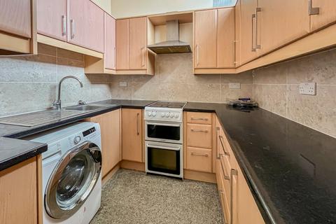 3 bedroom flat for sale, Station Road, Liphook, Hampshire