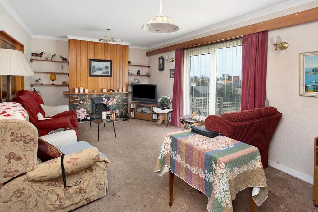 27 Grove Crescent, Teignmouth, TQ14 3 bed semidetached house £285,000