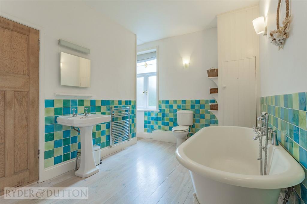 Family Bathroom: