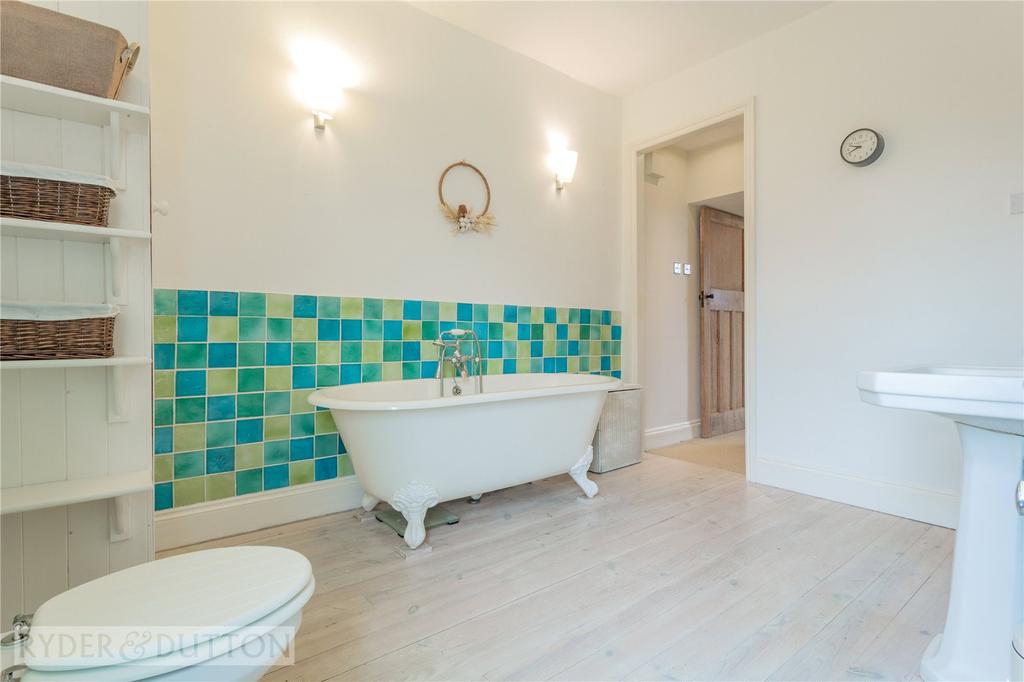 Family Bathroom: