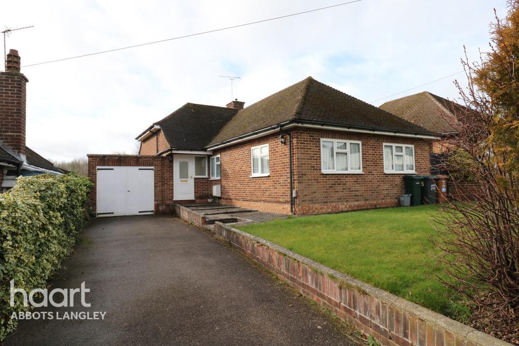 Abbots Road, Abbots Langley 3 bed bungalow £700,000