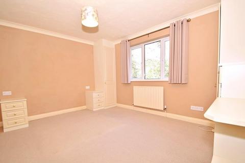 2 bedroom flat to rent, Bournemouth