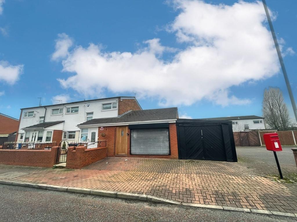 Domingo Drive, Kirkby, Merseyside 3 bed semidetached house £180,000