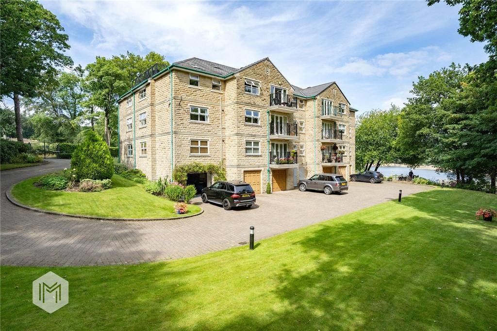 Grange Road, Bromley Cross, Bolton... 2 bed apartment £380,000