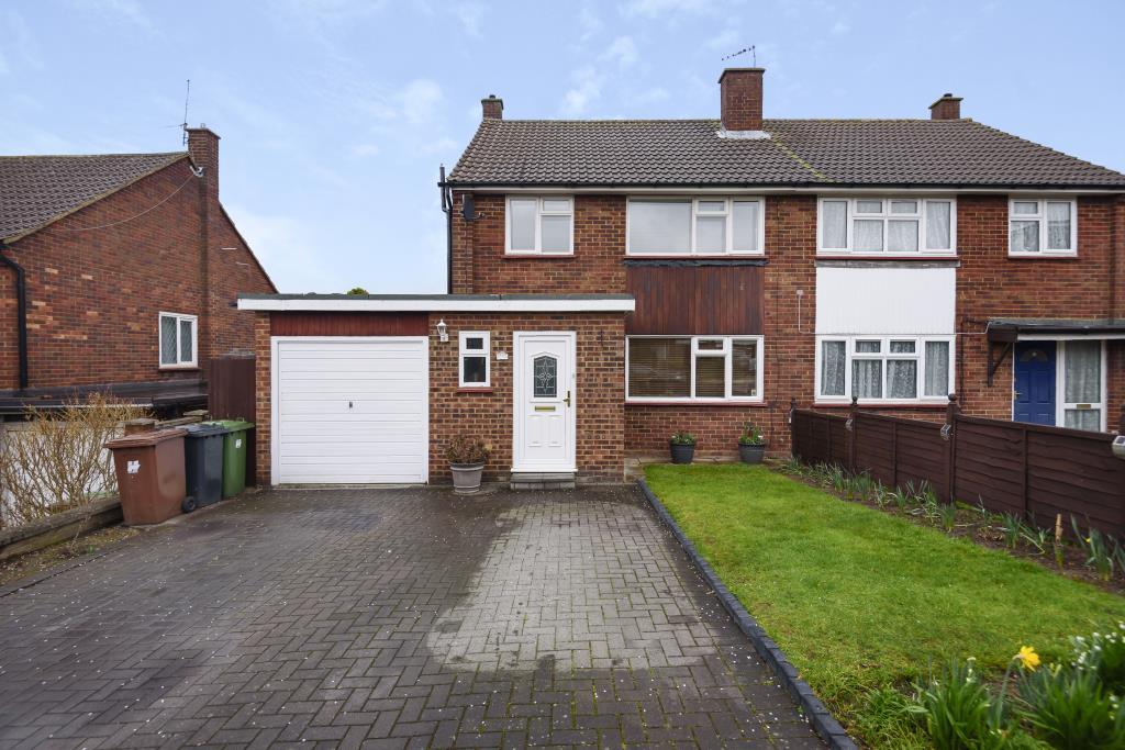 Bushey, Bushey, WD23 3 bed semidetached house £625,000