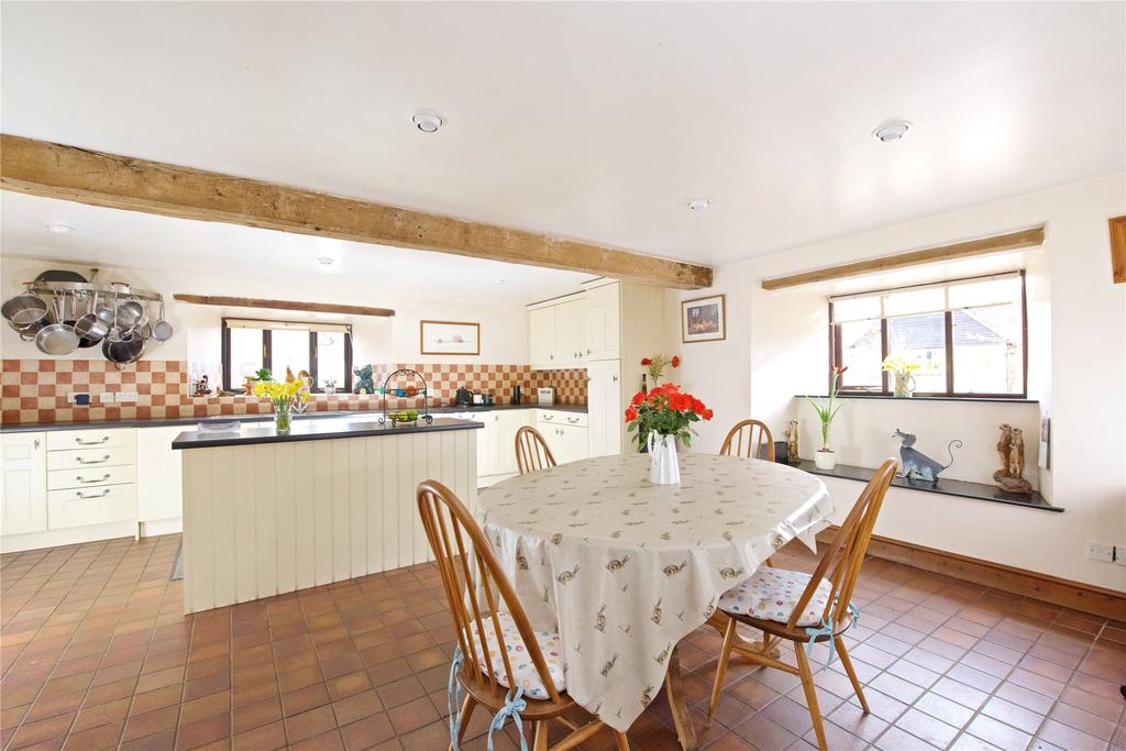 Kitchen/Breakfast