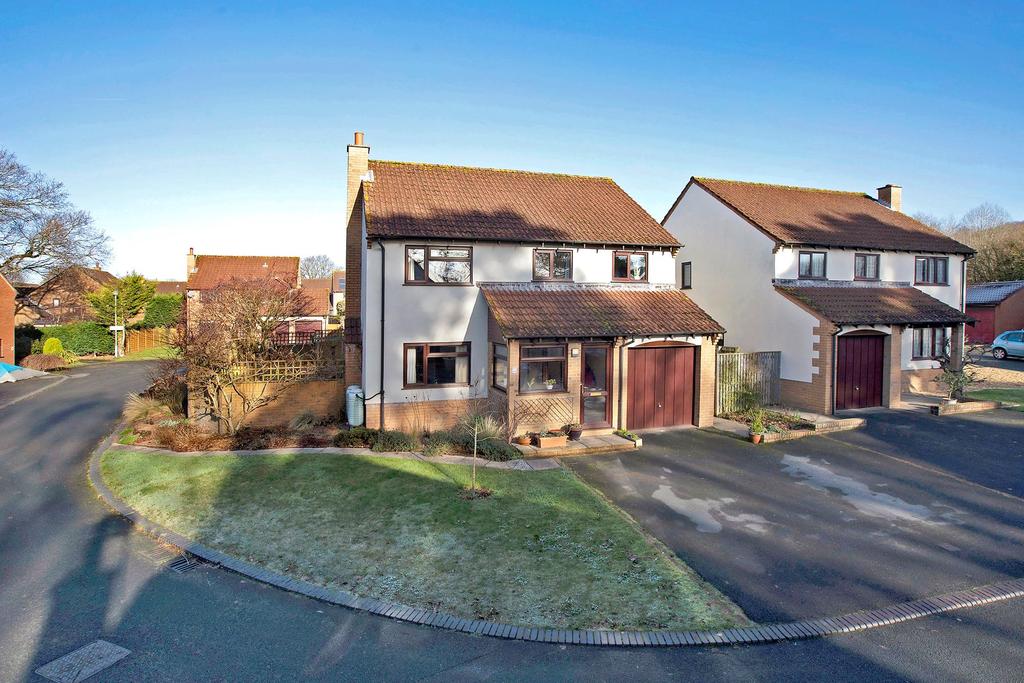Eagle Close, Kingsteignton, TQ12 4 bed detached house £400,000