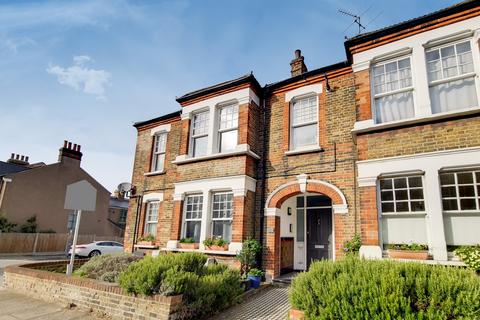 2 bedroom flat for sale, Charlton Road, London, SE3