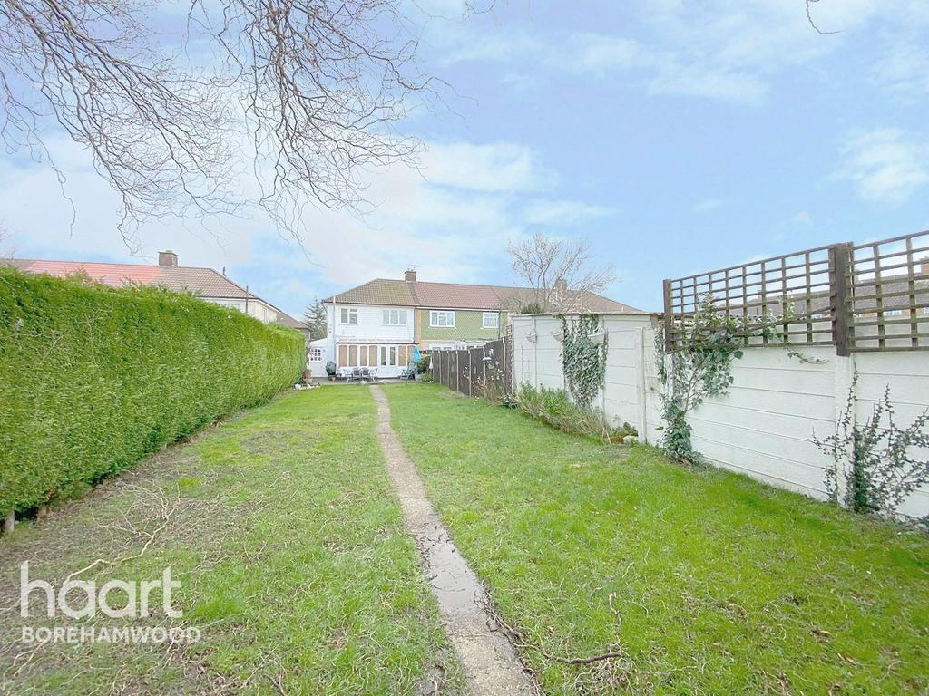 Easton Gardens, Borehamwood 3 bed end of terrace house £450,000