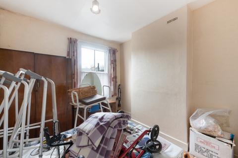 2 bedroom flat for sale, Strathville Road, Earlsfield, SW18