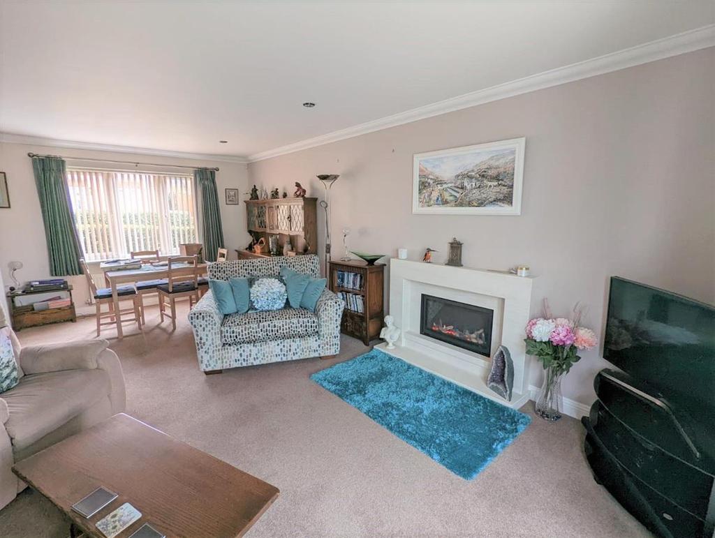 Brentmere Close, Weymouth 5 bed detached house £485,000