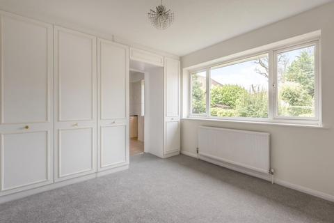 3 Romney Drive, Bromley, BR1 2TE