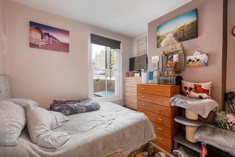 1 bedroom flat for sale, Strathville Road, Earlsfield, SW18