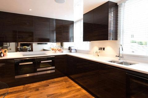 undefined, Grosvenor Hill, London