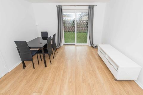 29 Douglas Close, Wallington, SM6 9JS