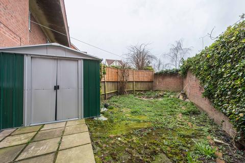 Flat 2, 2 Brambledown Road, Wallington, SM6 0TQ