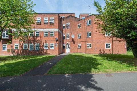 Flat 2, 2 Brambledown Road, Wallington, SM6 0TQ