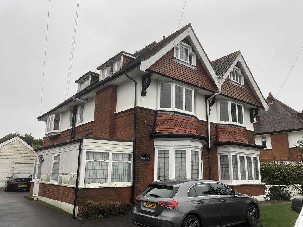 Portchester Road, Bournemouth 1 bed flat £675 pcm (£156 pw)