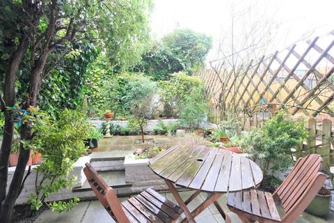 8 Markstone Terrace, Orpington, BR6 0DE