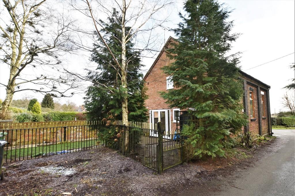 Chapel Lane, Hookgate 4 bed detached house £300,000