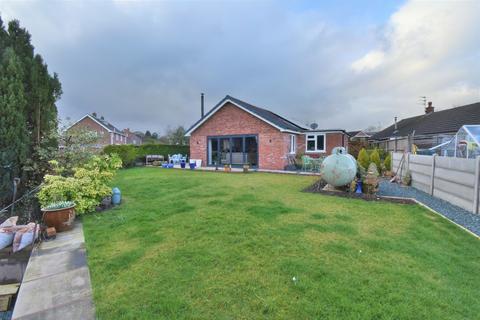11 The Weavers, Denstone, Uttoxeter, ST14 5DP