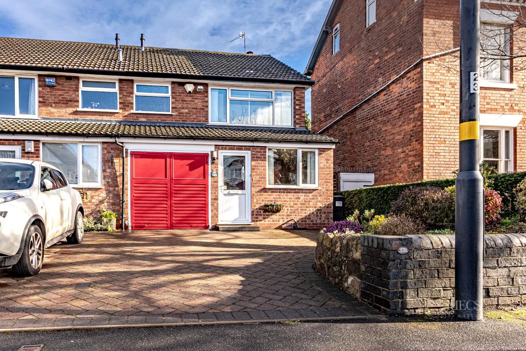 Lordswood Road, Harborne, Birmingham, B17 9BH 3 bed semidetached house