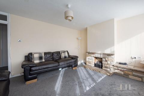 3 Liphook Close, Hornchurch, RM12 4LS
