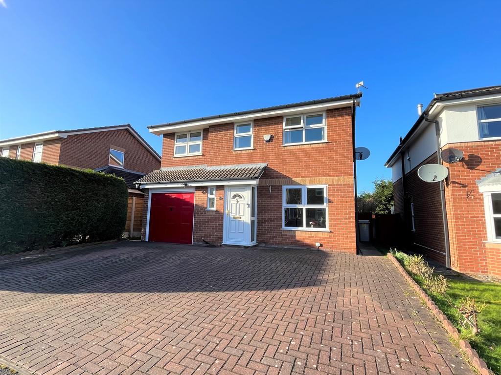 Davenham Way, Middlewich 5 bed detached house £250,000