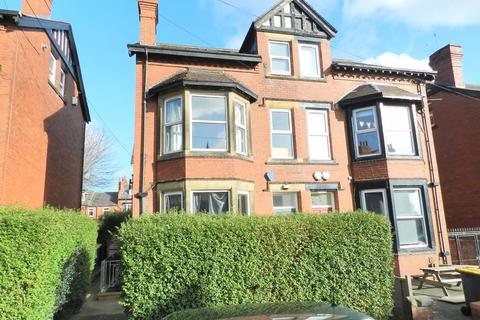 18 Estcourt Avenue, Leeds, LS6 3ES