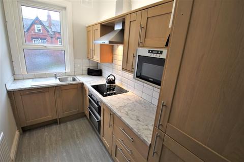 18 Estcourt Avenue, Leeds, LS6 3ES