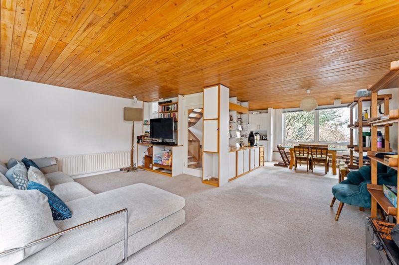 Kingsley Place, Highgate Village, London, N6 4 bed semidetached house