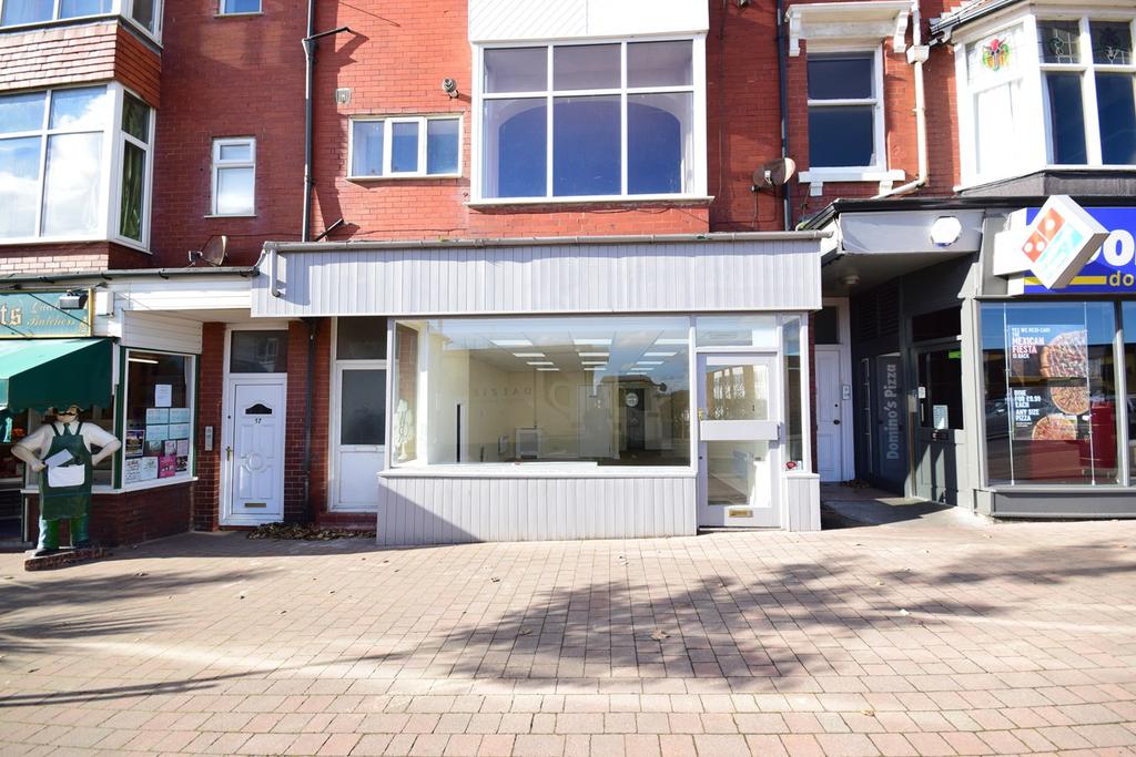 Woodlands Road, Lytham St Annes, FY8 2 bed apartment £695 pcm (£160 pw)
